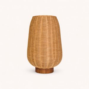 Lámpara de mesa tejida a mano